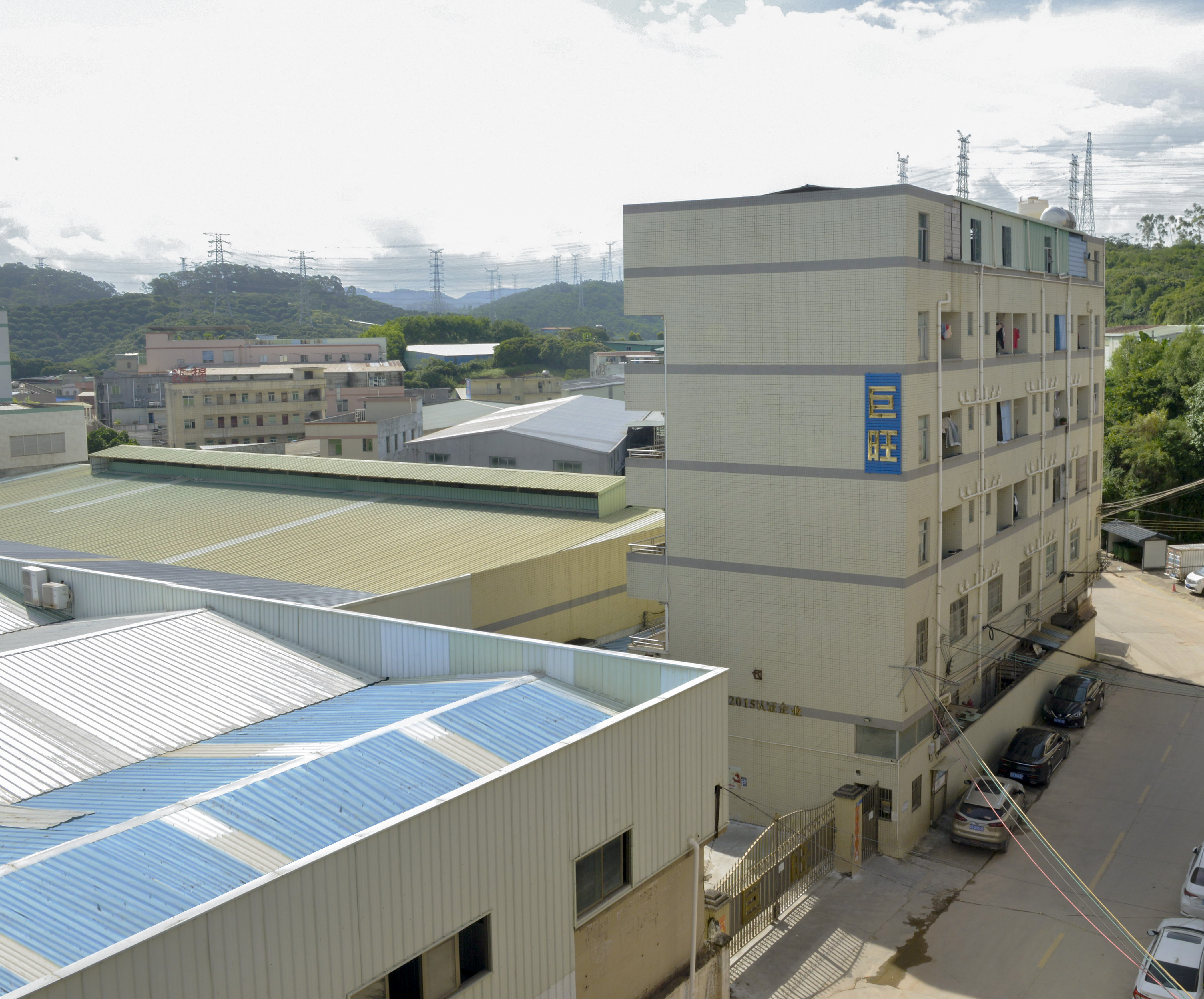 老子有钱lzyq88五金